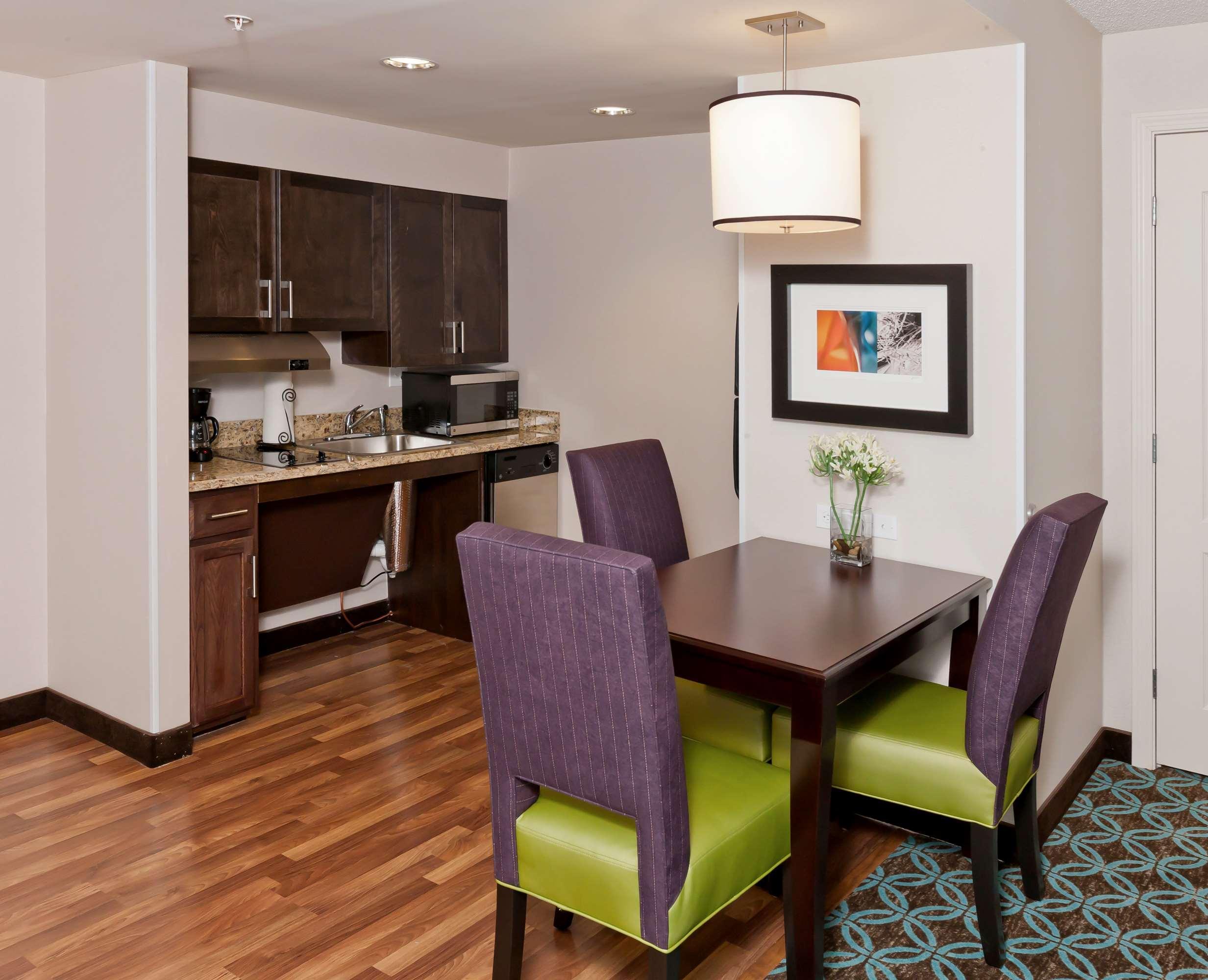 Homewood Suites By Hilton Boston/Canton, Ma Экстерьер фото