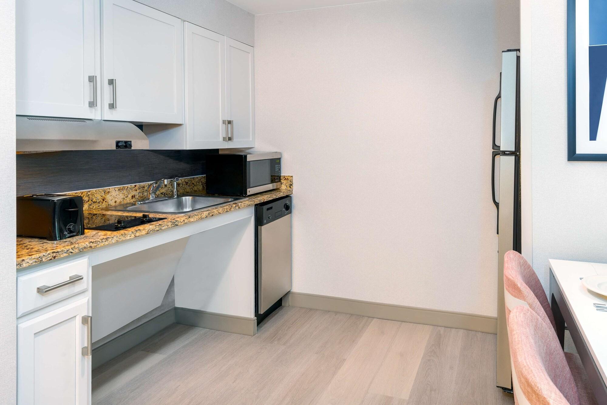 Homewood Suites By Hilton Boston/Canton, Ma Экстерьер фото